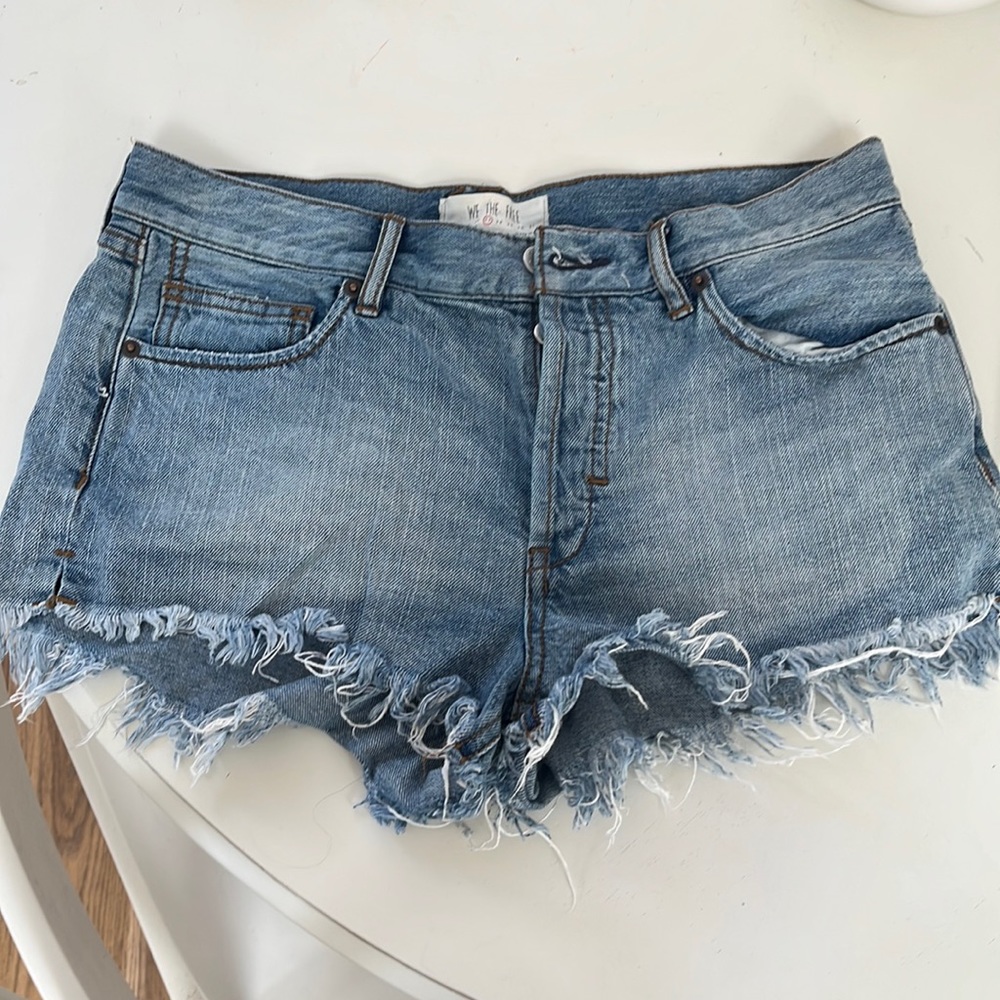Free people Jean shorts!